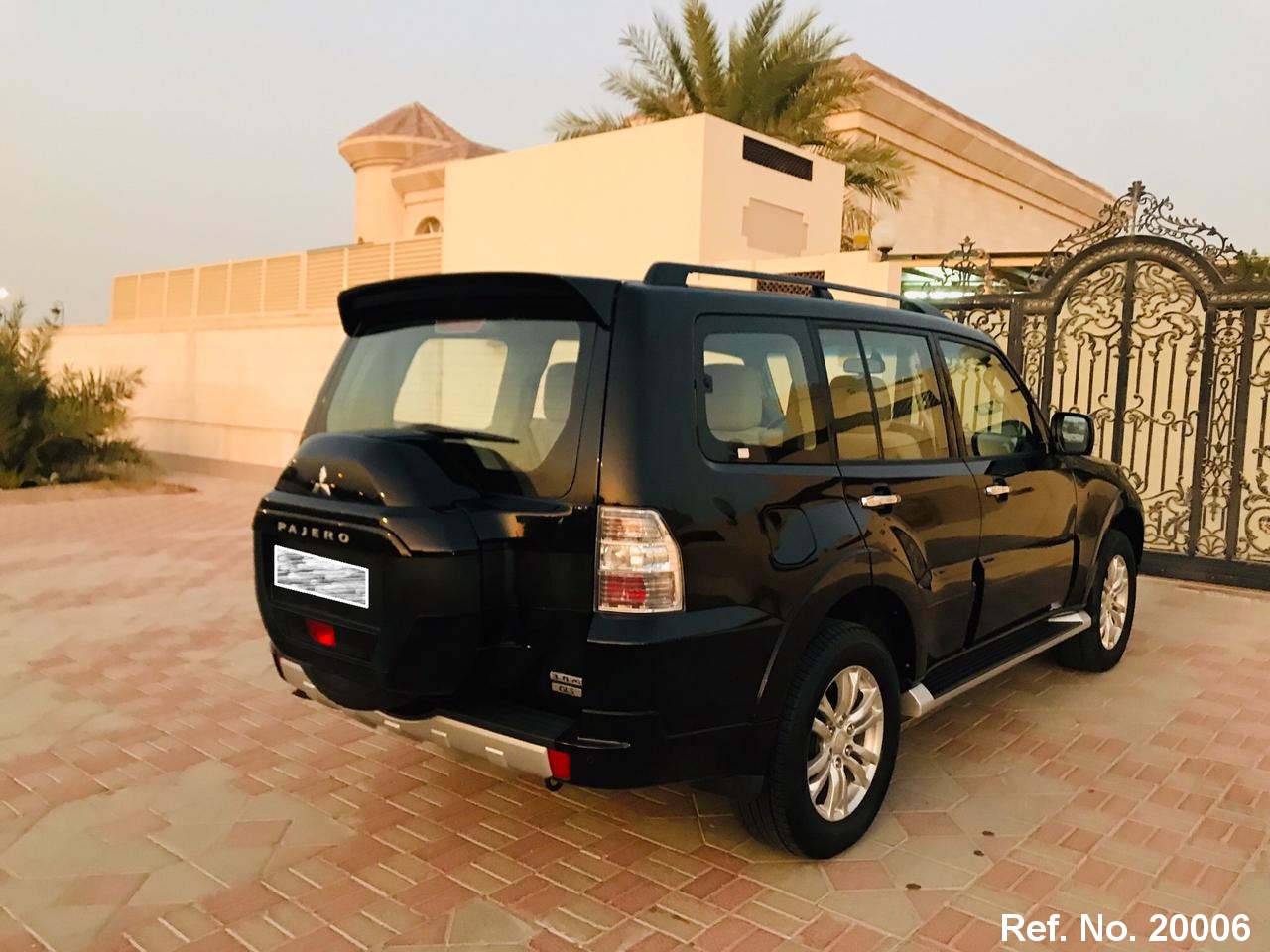  Mitsubishi / Pajero Stock No. 20006